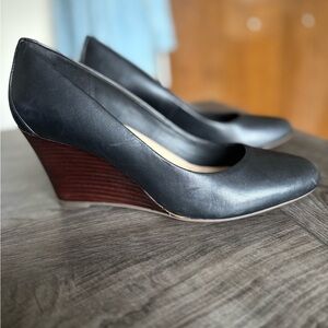 Elegant Black Wedge Shoes